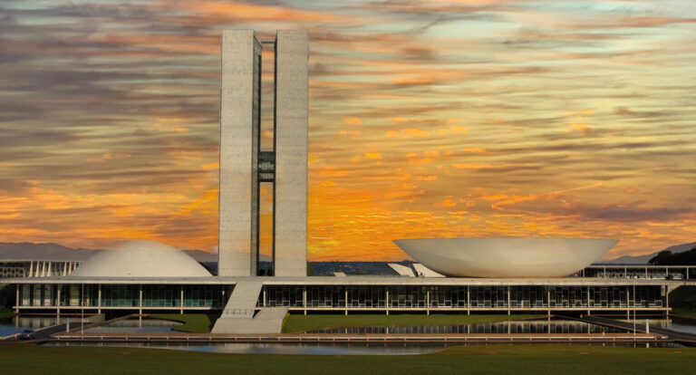 Fatos e narrativas - por Ives Gandra da Silva Martins - News Rondônia
