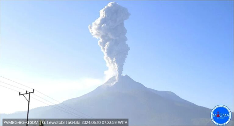 Vulcão no leste da Indonésia entra em erupção e mata 10 pessoas - News Rondônia