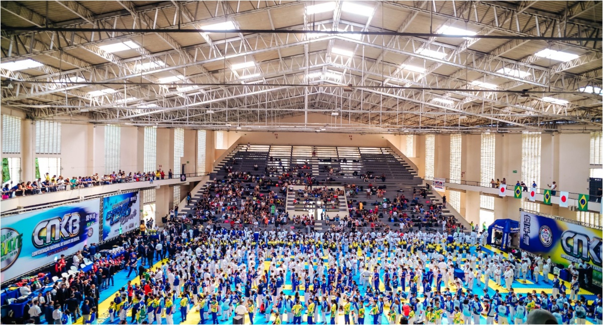 Sílvia Cristina garante passagens aéreas para jovens atletas de Rondônia disputar competições