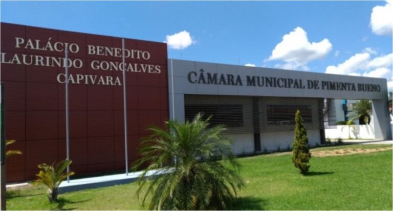 Vereadores rejeitam projeto que substituía servidores concursados por empresas terceirizadas - News Rondônia