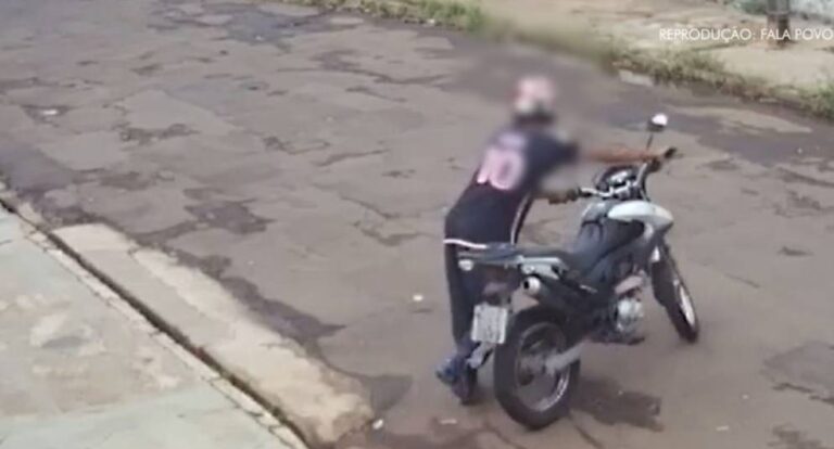 Homem flagrado furtando motocicleta diz que fugiria da cidade no veículo, devido alguém ter matado sua esposa, em Vilhena