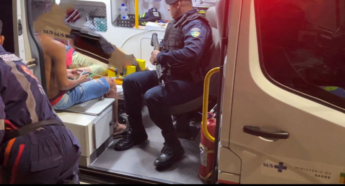 PM e SAMU atuam em acidente envolvendo duas motos, em Ji-Paraná