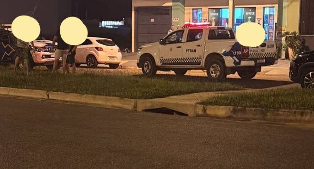 Após disparo de arma de fogo em conveniência, policial e rapazes confundidos com assaltantes vão parar na Unisp, em Vilhena