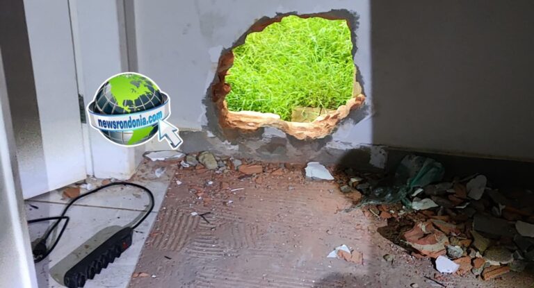 Bandidos fazem reféns e furtam arma de cofre após invadir agência bancária