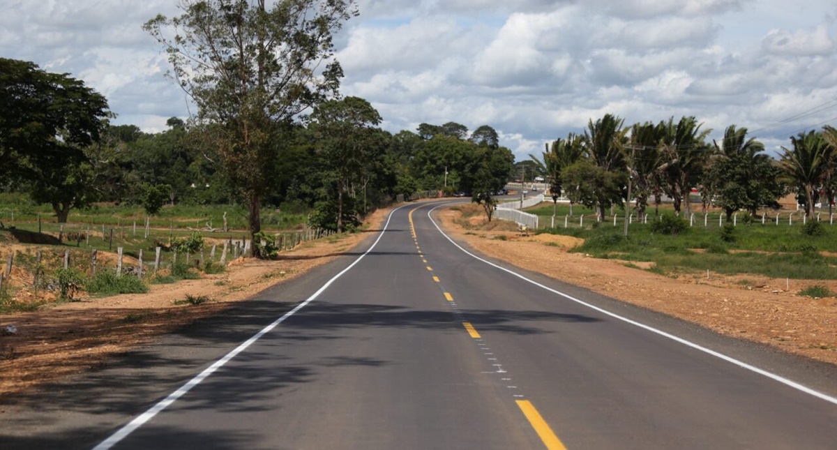 Rodovia-135 recebe 30 quilômetros de recuperação de asfalto em Nova Londrina, Região Central do estado - News Rondônia