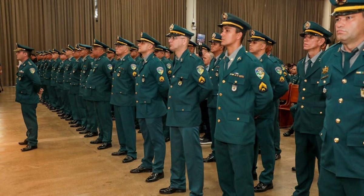 Governo de RO forma novos sargentos e promove oficiais e praças da Polícia Militar - News Rondônia