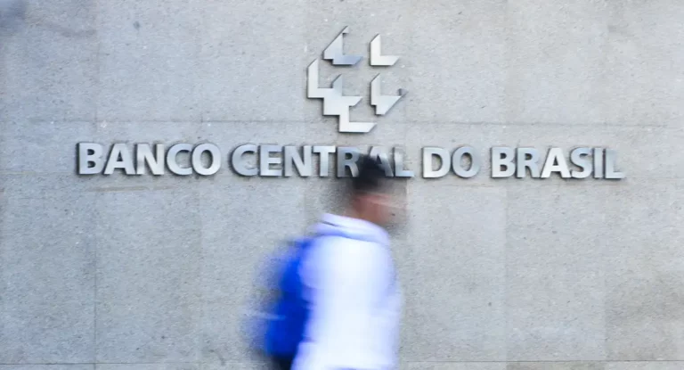 Valores esquecidos no sistema financeiro somavam R$ 8,72 bi em outubro