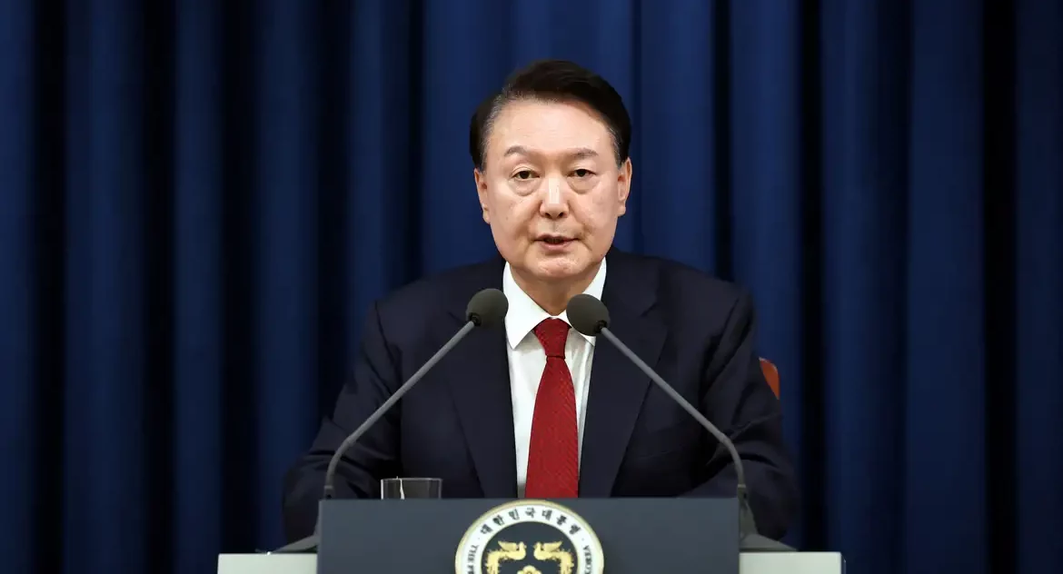 Ministério da Justiça proíbe presidente de sair da Coreia do Sul