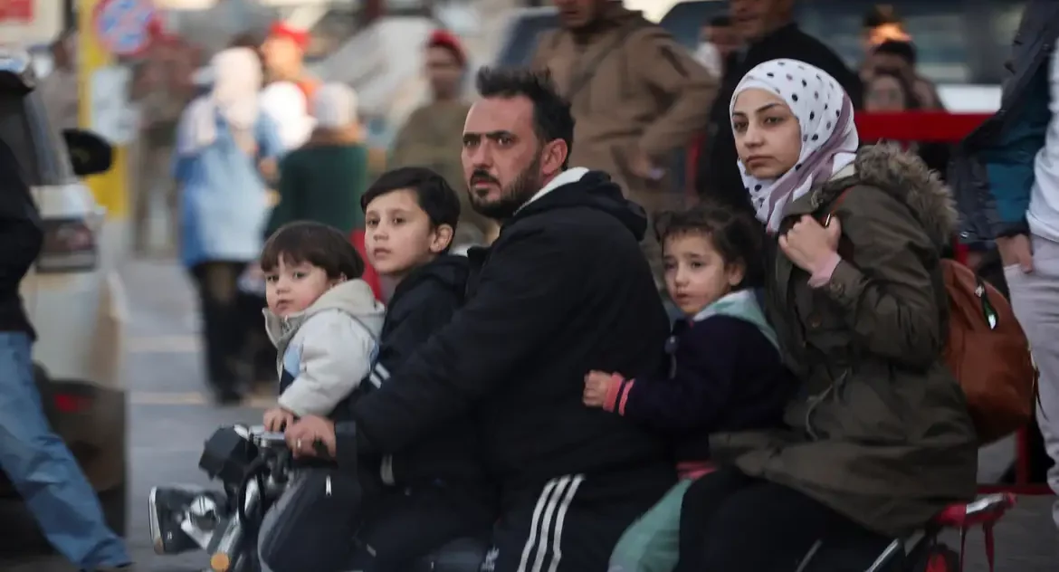 Irã admite que Eixo da Resistência será afetado pela queda de al-Assad