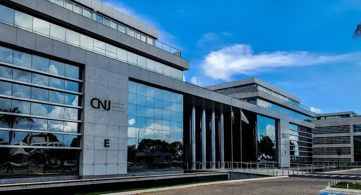 CNJ mantém afastado juiz citado em relatório sobre tentativa de golpe