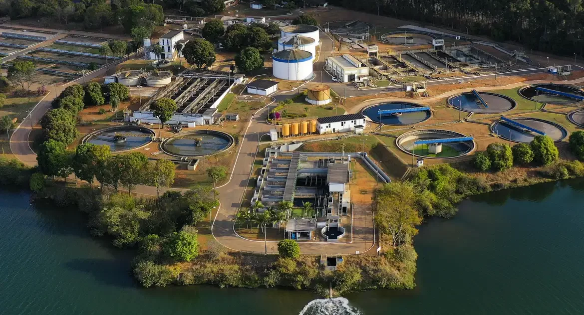 Três em cada dez domicílios não contam com rede de esgoto