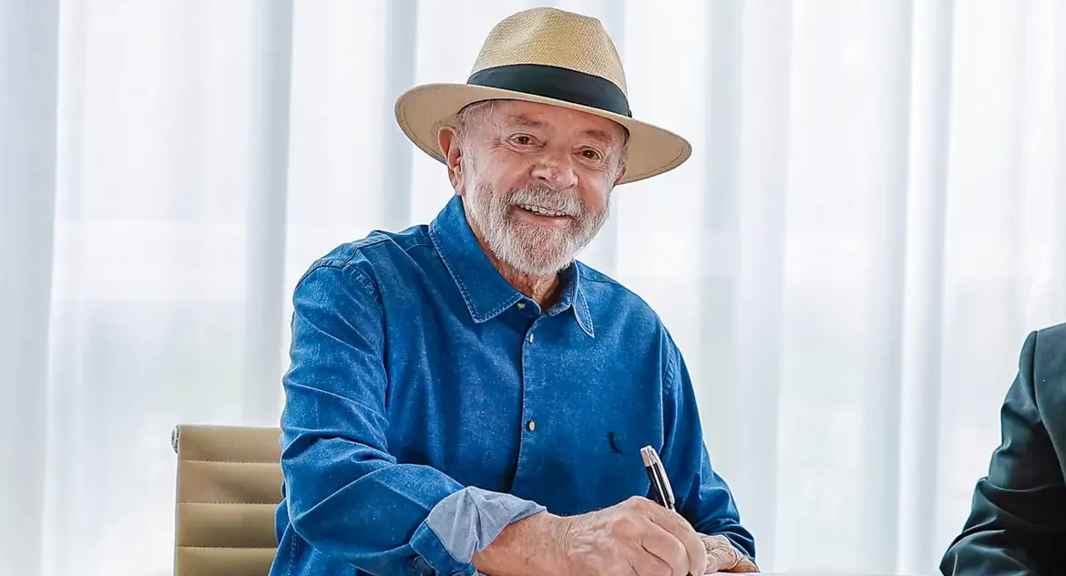 Em pronunciamento, Lula diz que vai cuidar do povo e economia é forte