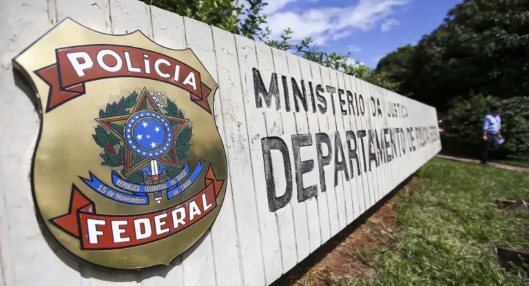 Polícia Federal abre inquérito para investigar R$ 4,2 bi em emendas