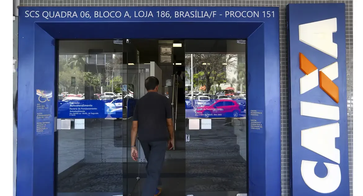 Bancos voltam a funcionar normalmente hoje
