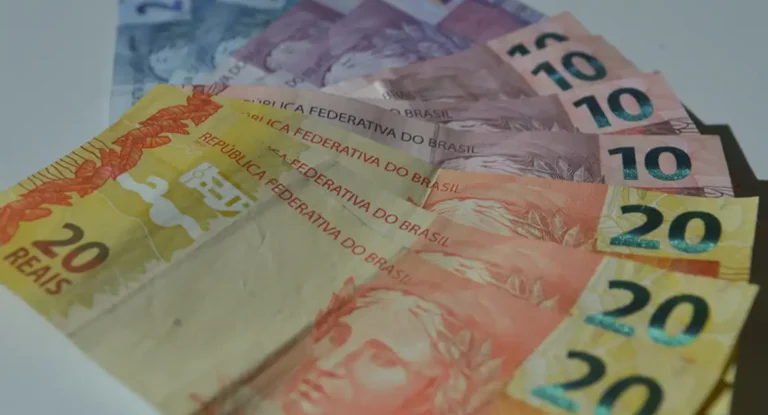 Receitas terão de subir R$ 17,9 bi para atingir déficit zero em 2025