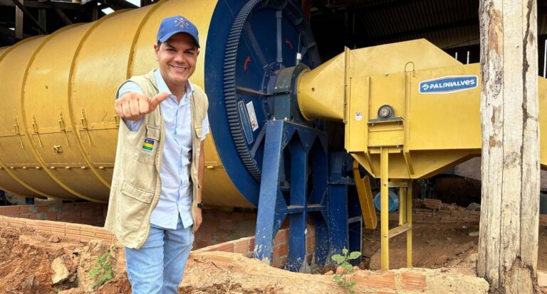 Deputado Cássio Gois entrega secador de alta capacidade para impulsionar o setor cafeeiro na Linha 14 do Distrito de Divinópolis, em Cacoal - News Rondônia
