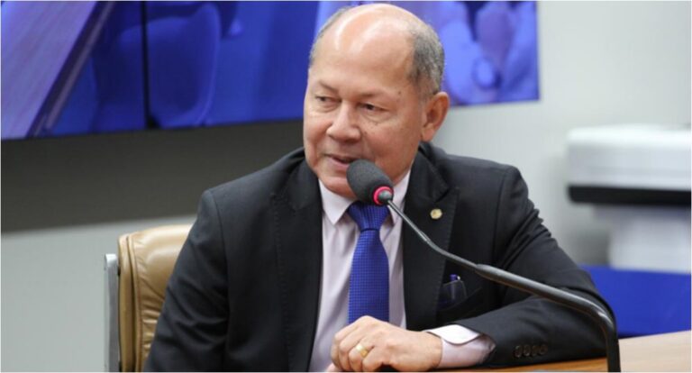 Coronel Chrisóstomo - Governo Federal recua após pressão e deixa militares de fora da PEC do corte de gastos - News Rondônia