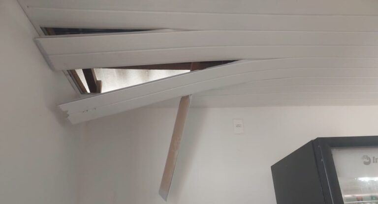 Ladrões furtam potes de sorvete e R$ 400 de sorveteria em Governador Jorge Teixeira