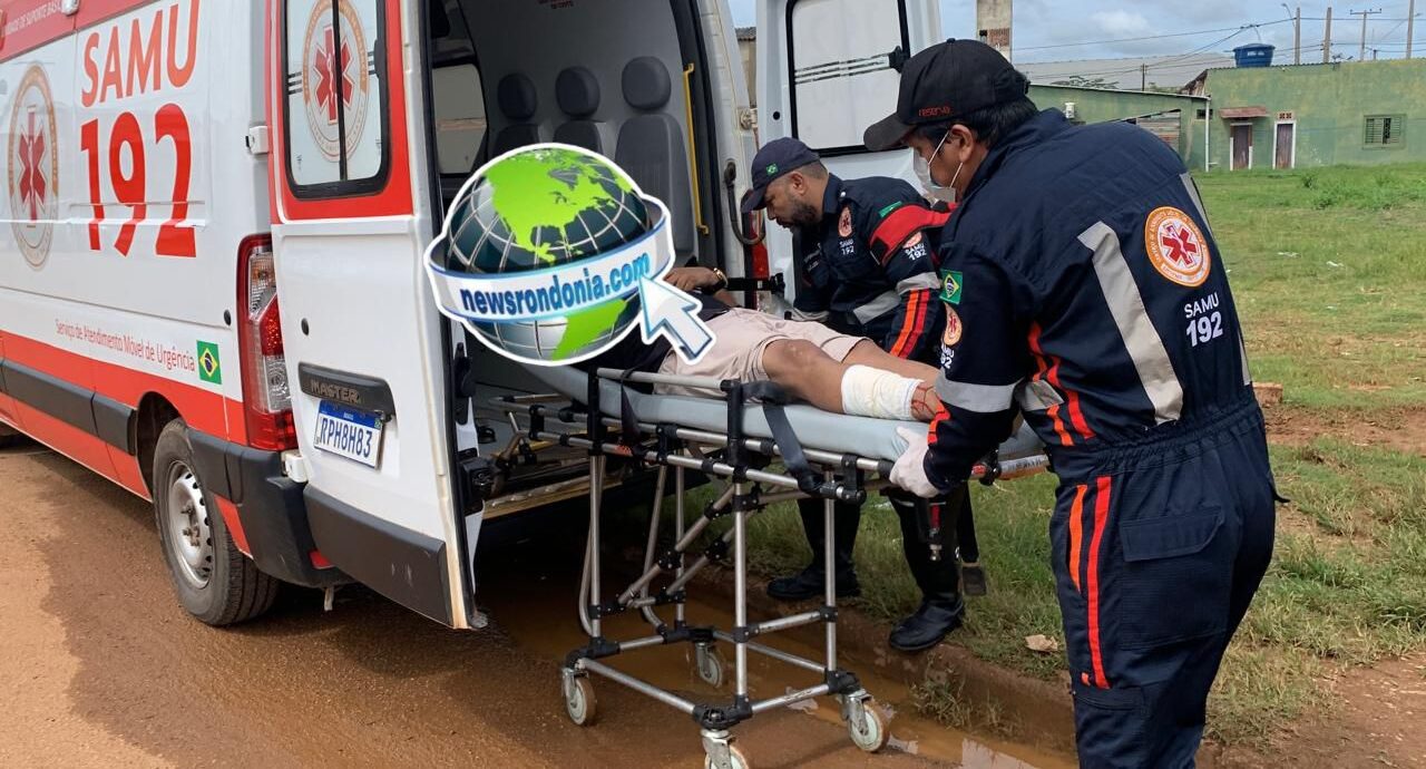 Motociclista fica ferido em colisão com táxi no centro