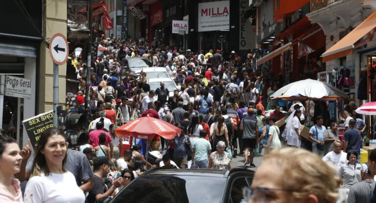 Procon e Febraban orientam consumidores sobre gastos no fim de ano