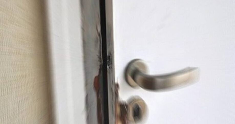 Mulher é ameaçada pelo marido e se tranca no quarto da filha, em Vilhena