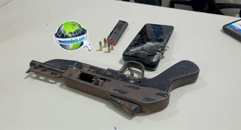 Criminosos armados batem em poste durante fuga do BPTAR na zona leste