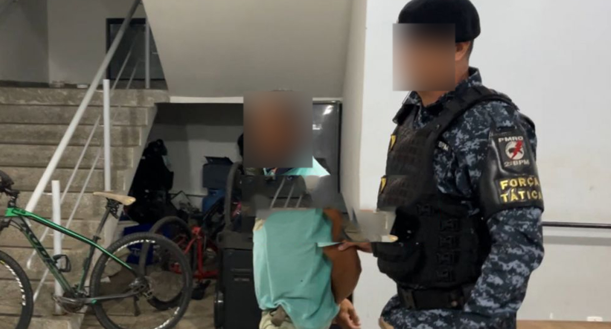 Discussão entre vizinhos termina em ataque com foice e deixa homem gravemente ferido