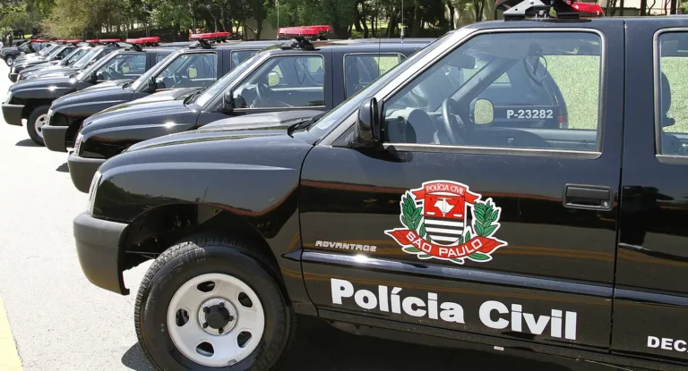 Polícia Civil prende namorada de envolvido na morte de delator do PCC