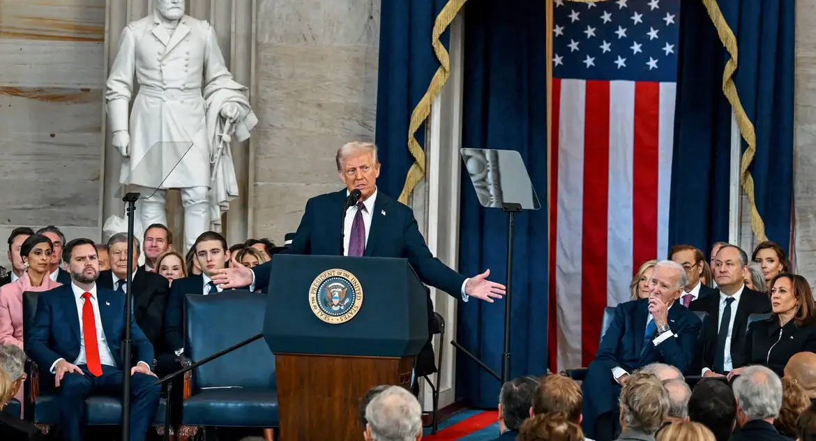 Trump reafirma promessas de campanha durante discurso de posse