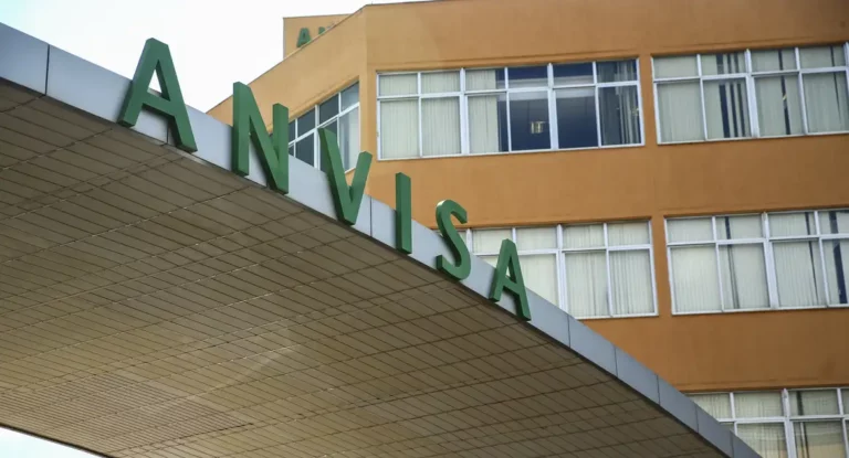 CFM pede à Anvisa banimento do uso de PMMA para preenchimento estético