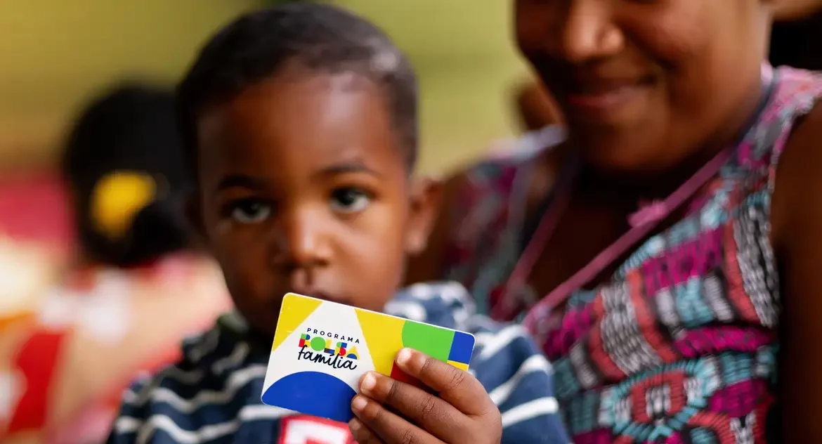 Caixa paga Bolsa Família a beneficiários com NIS de final 4