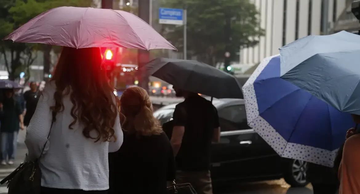 Fim de semana será de chuva em quase todo o país