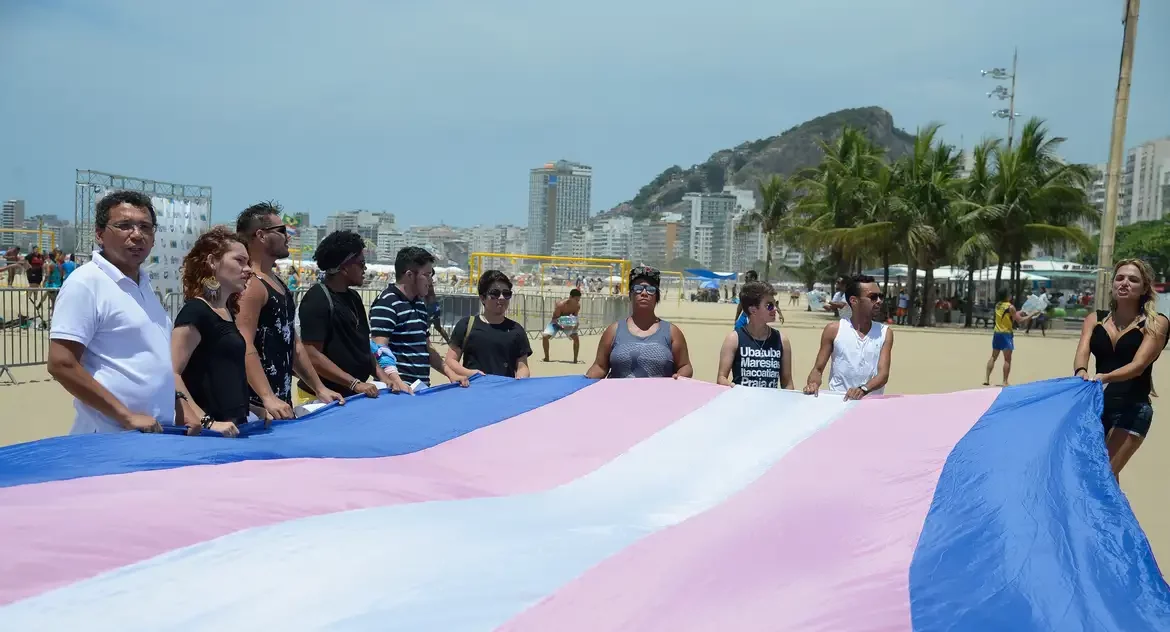 Entidades reivindicam políticas públicas contra a transfobia