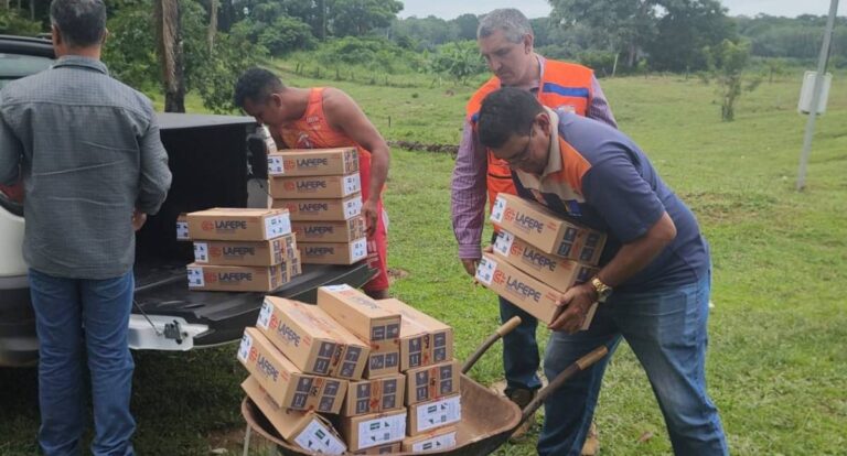 Prefeitura distribui mais de 2 mil frascos de hipoclorito de sódio às famílias ribeirinhas do baixo Madeira - News Rondônia