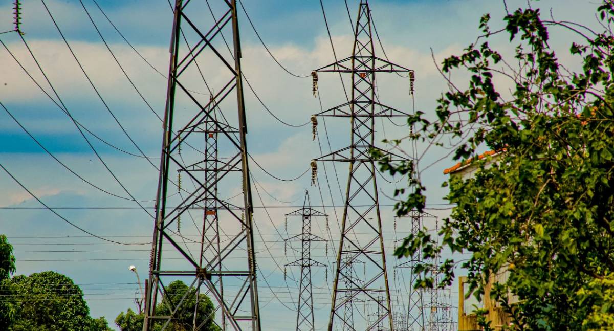 Adaptações na lei de corte de energia elétrica evitam interrupções no atendimento em Rondônia