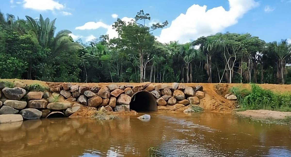 Encascalhamento em trechos da RO-420, sentido Jacinópolis é realizado pelo governo de RO