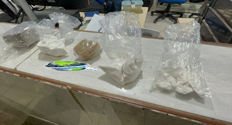 Passageiro de embarcação é flagrado entregando drogas em comunidade ribeirinha no Rio Madeira