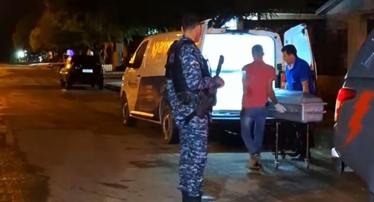 Quarteto persegue e executa homem com sete tiros