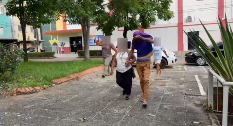 Suspeito de integrar facção criminosa se entrega na Polícia Civil com medo de morrer