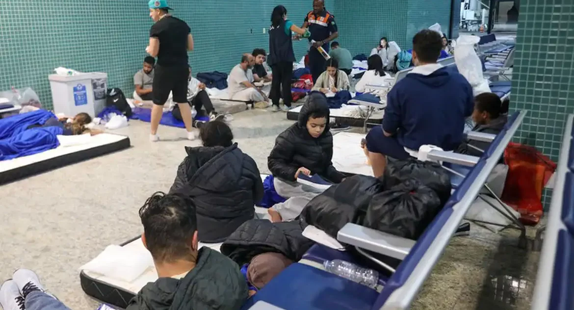 Segunda aeronave com brasileiros deportados dos EUA chega hoje