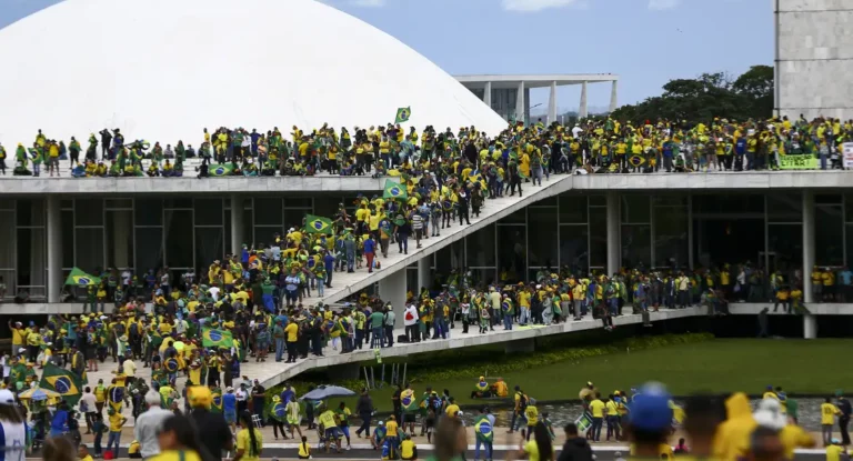 PGR pede condenação de ex-integrantes da cúpula da PMDF pelo 8/1