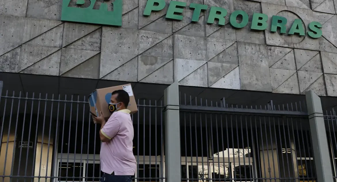 Petrobras lança nova licitação para ampliação de frota