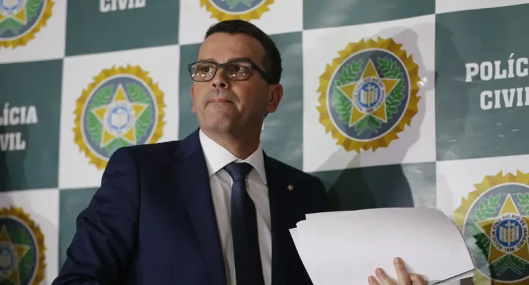 Ex-delegado preso no caso Marielle pede ao STF desbloqueio de salário