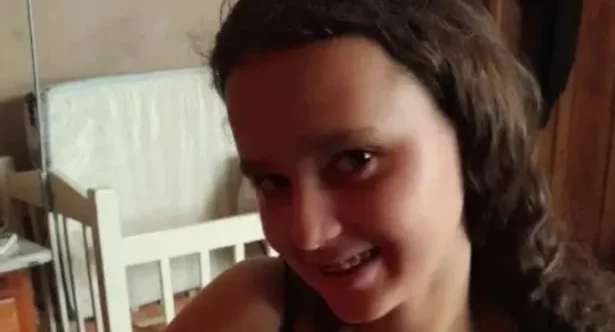 Menina morre após ser eletrocutada em casa