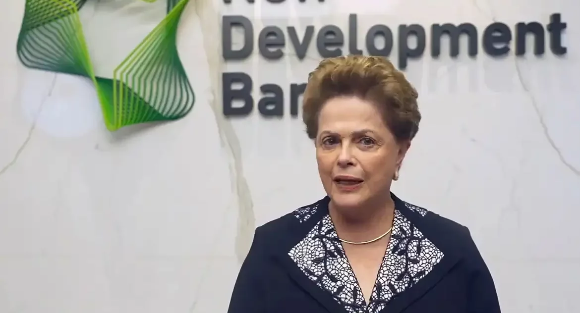 Dilma Rousseff é internada após quadro de neurite vestibular