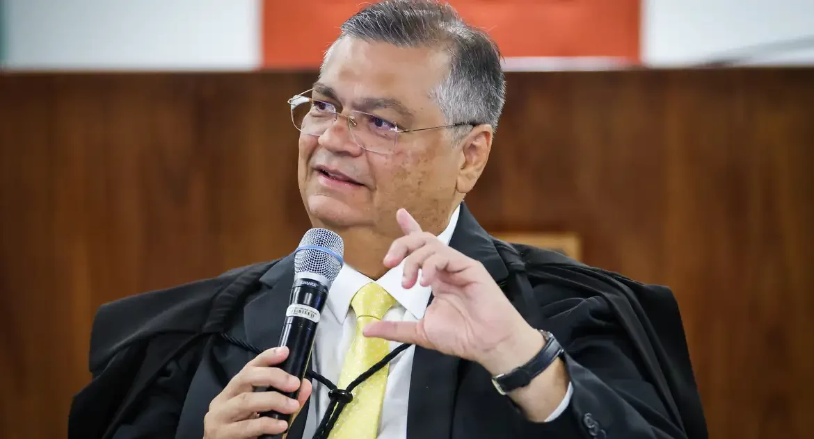 Dino defende Moraes após governo dos EUA criticarem decisões do STF