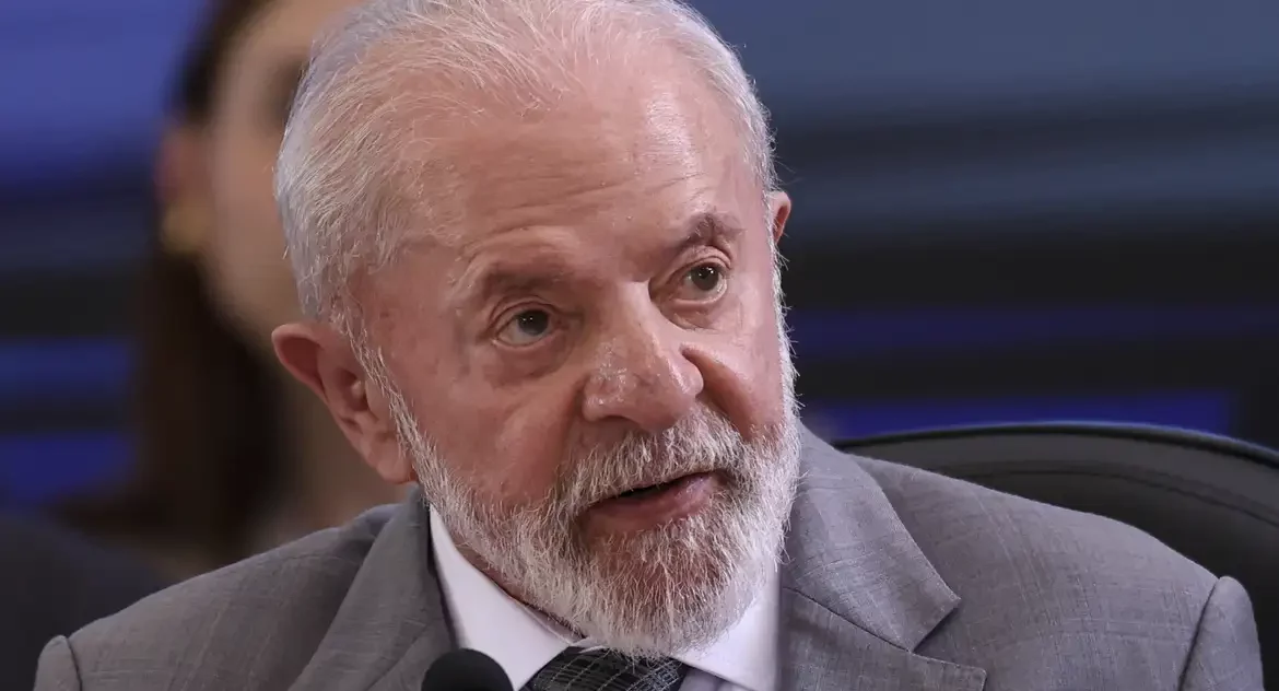 Lula anuncia edital para obra do túnel Santos-Guarujá
