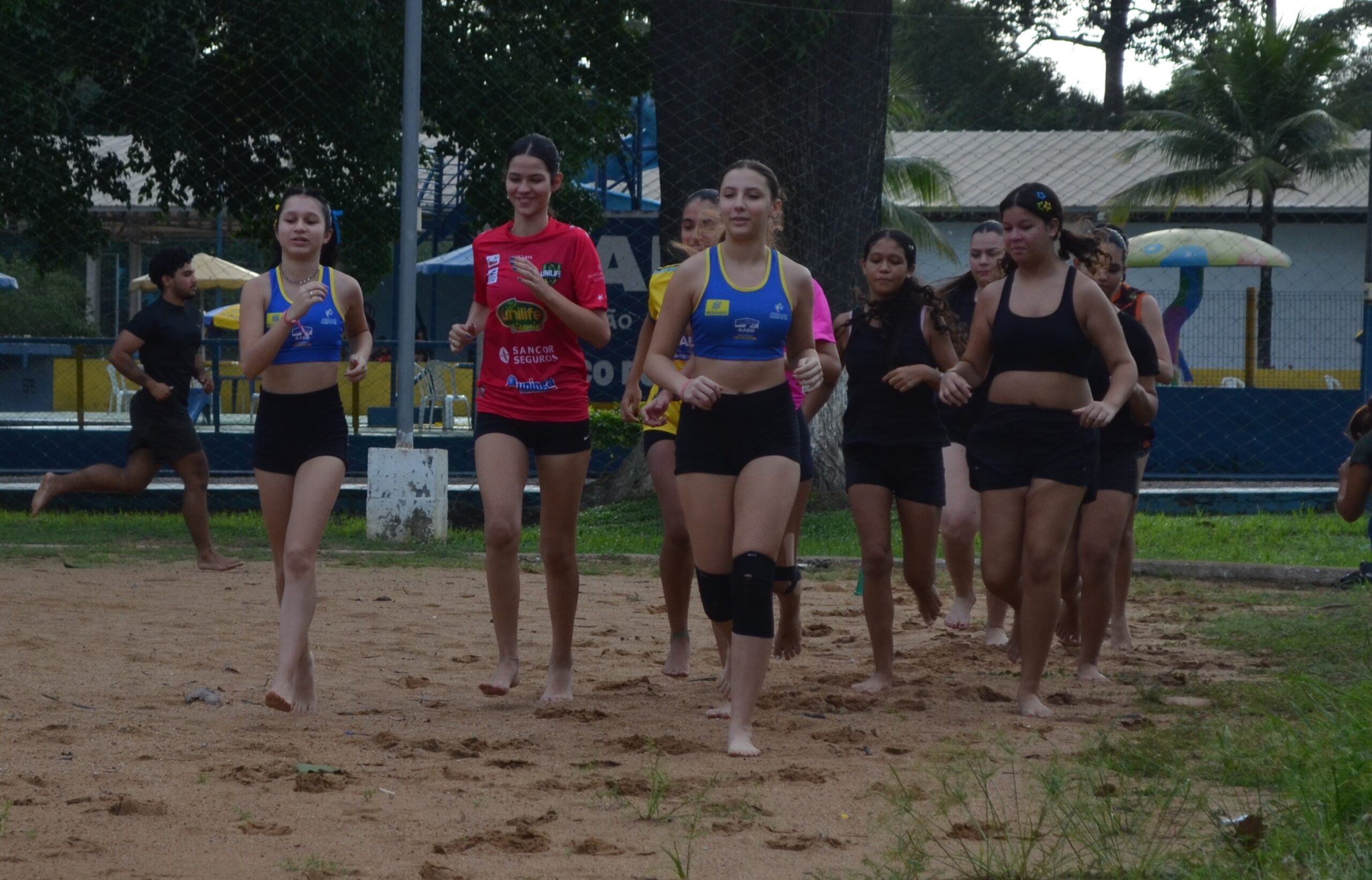 Equipe de Voleibol da AABB inicia pré-temporada com foco e novas parcerias - News Rondônia