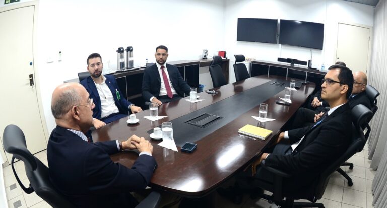 TRT-14 e AGU reforçam parceria em encontro institucional - News Rondônia