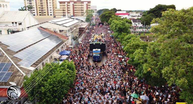 NA AVENIDA: Banda do Vai Quem Quer desfila neste sábado de Carnaval - News Rondônia